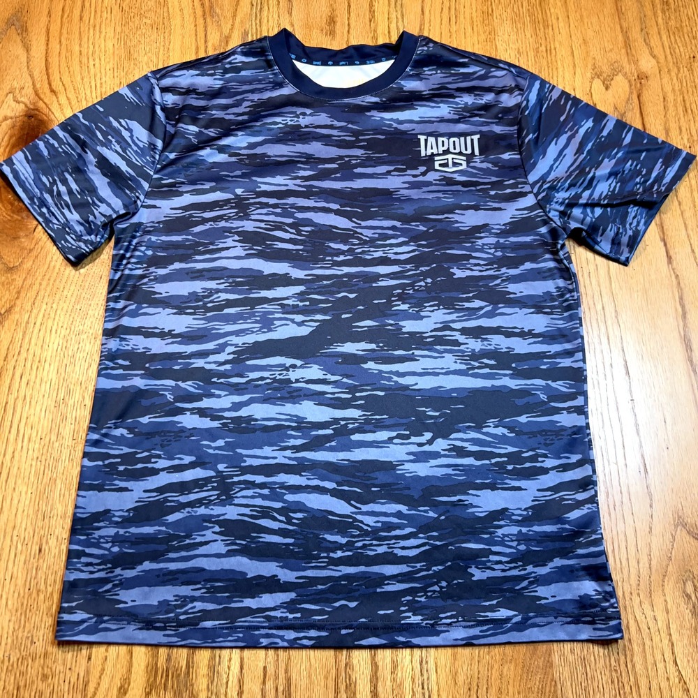 Tapout Shirt Men's‎ Medium Blue Camouflage Lightweight Outdoors Gym Athleisure